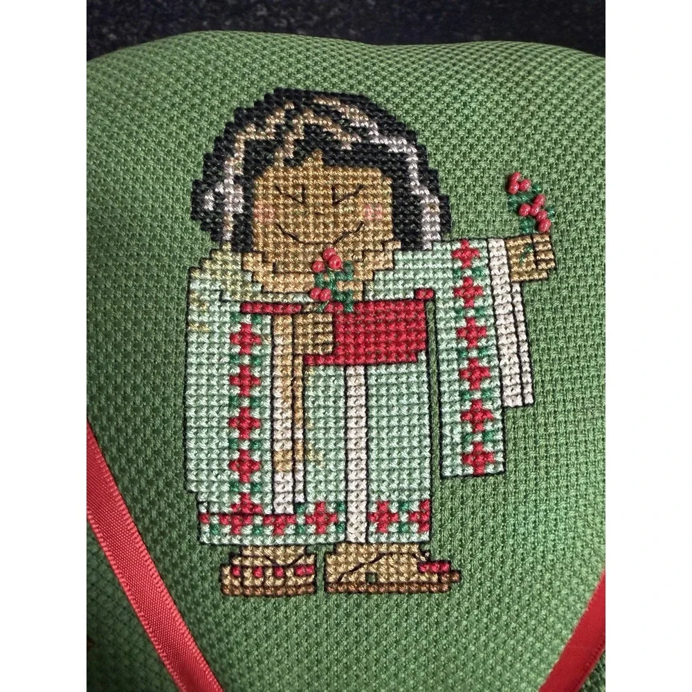 Vtg Handmade Christmas Needlepoint Pillow 18
